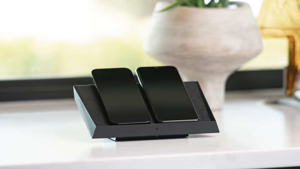 Tesla Cybertruck carregador smartphone gadget
