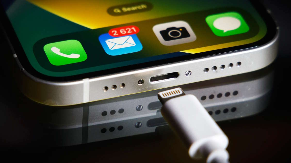 União Europeia já decidiu! Apple tem até ao final de 2024 para trazer USB-C ao iPhone