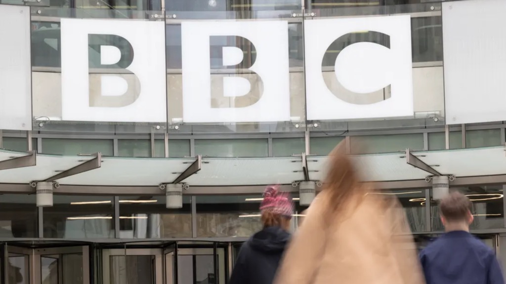 Sons pornográficos numa transmissão de futebol da BBC! O que era?