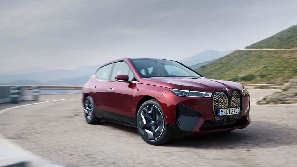 BMW faz recall de mais de 14.000 carros elétricos por perda de energia e risco de colisão