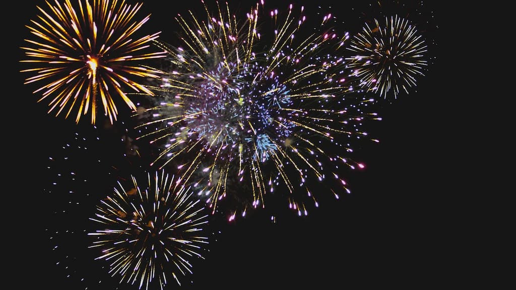 Festas de passagem de ano: Quanto custaram? Há um portal que lhe diz…