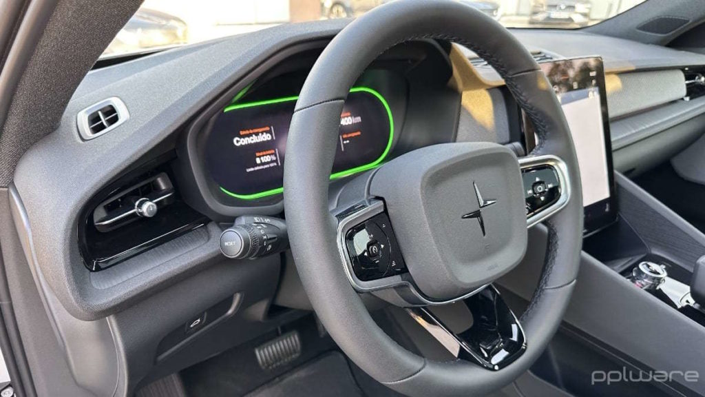 O Polestar 2 também já pode ser controlado por voz através do Assistente da Google