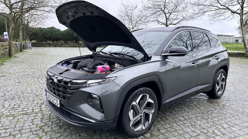 Maioria escolheria um carro híbrido se tivessem que comprar um carro agora