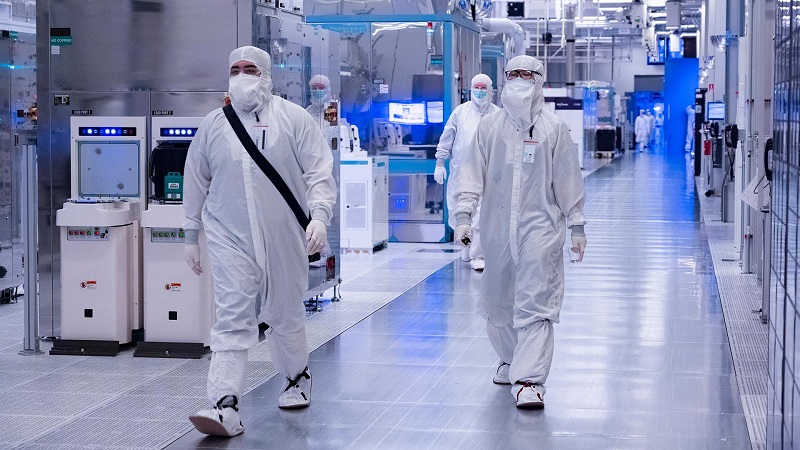 63% consideram viável empresas como a Intel construírem fábricas em Portugal