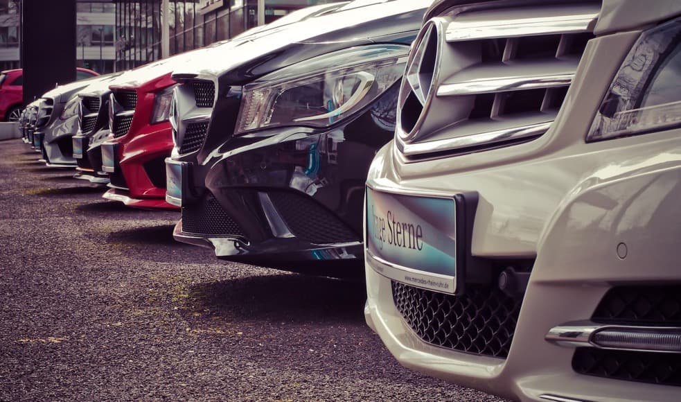 É oficial: venda de carros a gasolina e gasóleo proibida a partir de 2035