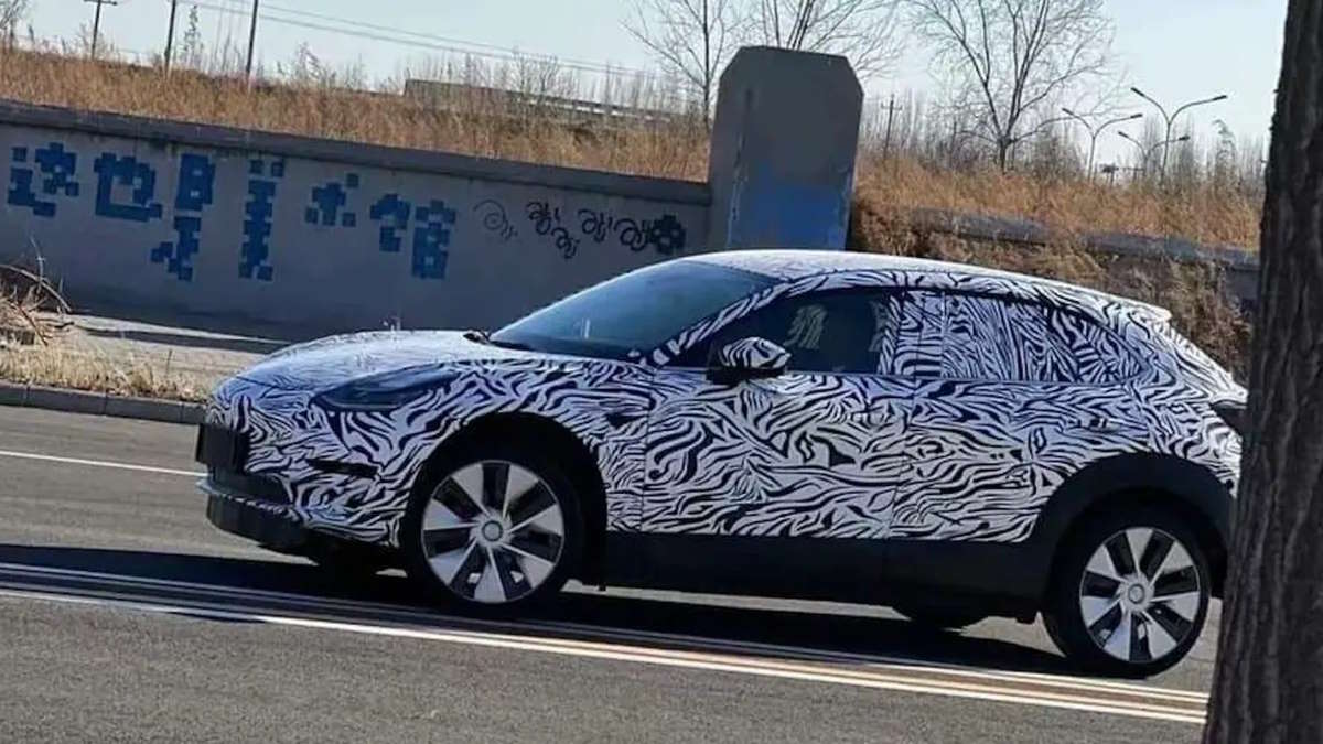 Será que é este o novo Tesla de 25 mil dólares que a marca está a preparar?