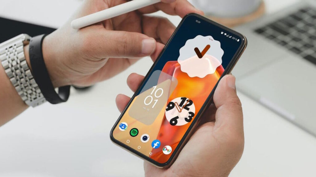 Dica: Smartphone acerta o relógio sozinho ao mudar a hora? Ative a configuração no Android