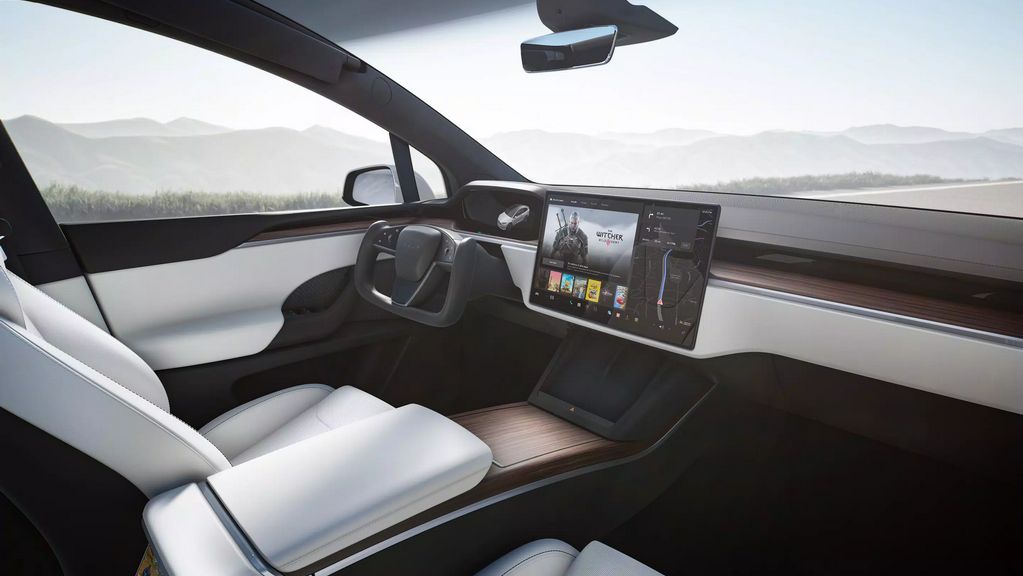 Hackers são capazes de desbloquear software da Tesla que custa mais de 15 mil dólares