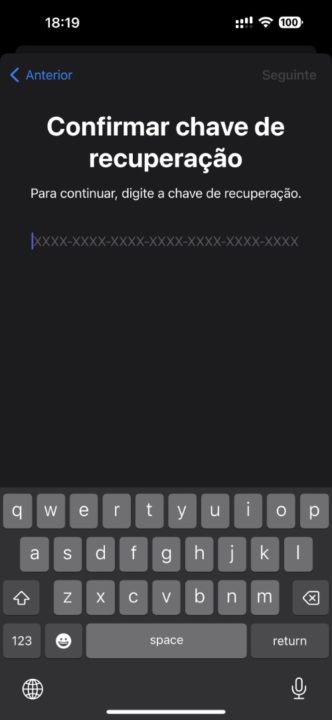 Imagem ativação chave de segurança no iPhone 14 Pro