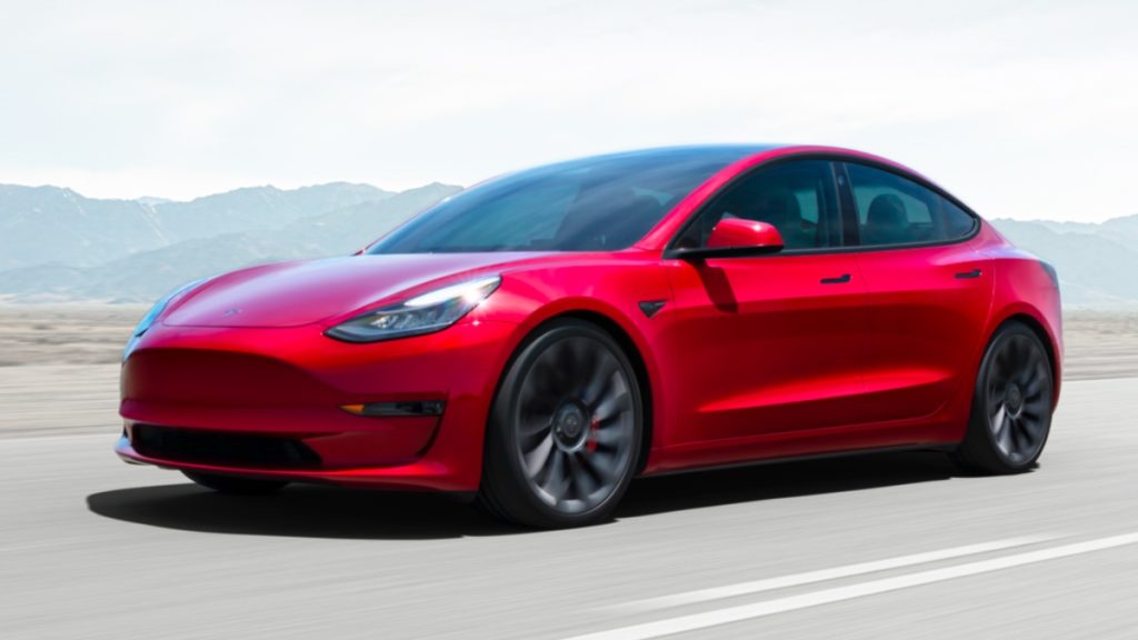 Preços voltam a baixar e em Portugal um Tesla já custa menos de 40 mil euros