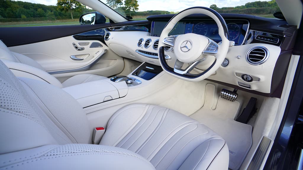 Homem alugou carro de 70 mil euros para test-drive… e não devolveu