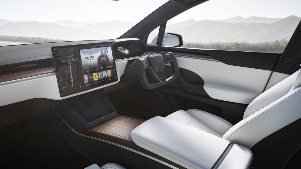 Tesla desiste do Model S e o Model X com volante à direita por ser “muito complexo”