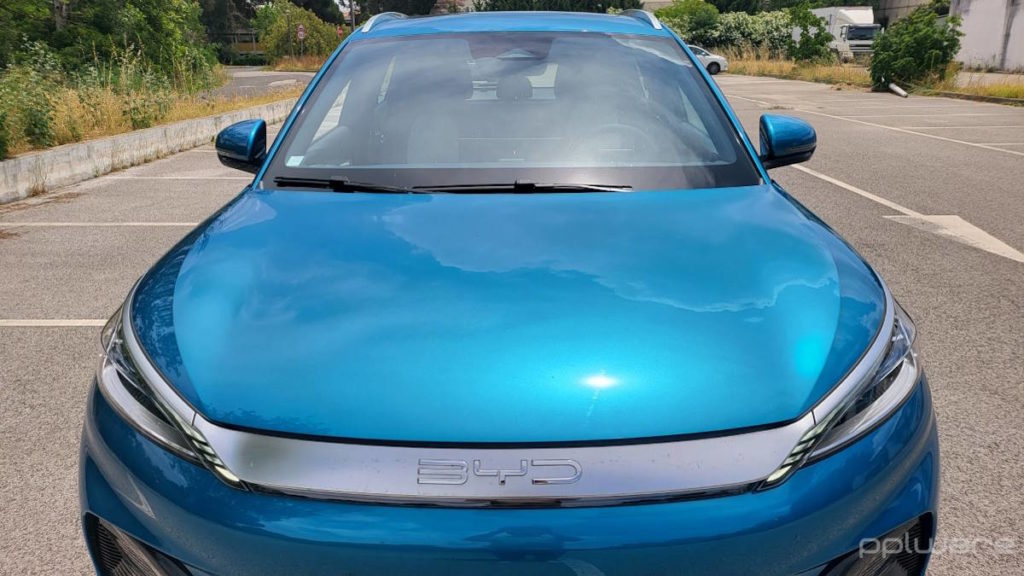Carros chineses elétricos são até 14% mais baratos em Portugal