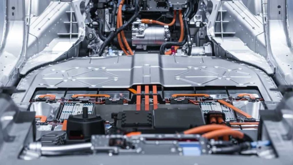 Bateria para elétricos que dura três vezes mais e ainda é mais barata? Queremos, e depressa!
