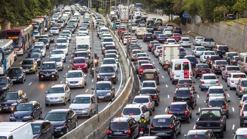 Idade média dos carros elétricos é de 3,6 anos. Sim, são boas notícias
