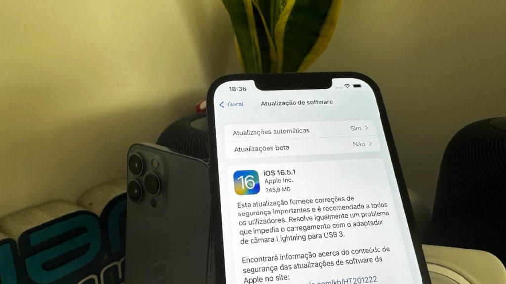 Apple lança iOS 16.5.1 com várias correções para o seu iPhone