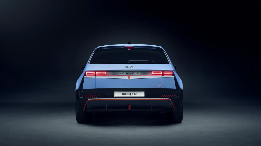 Carro elétrico Hyundai IONIQ 5 N vai dos zero aos 100 km/h em apenas 3,4 segundos