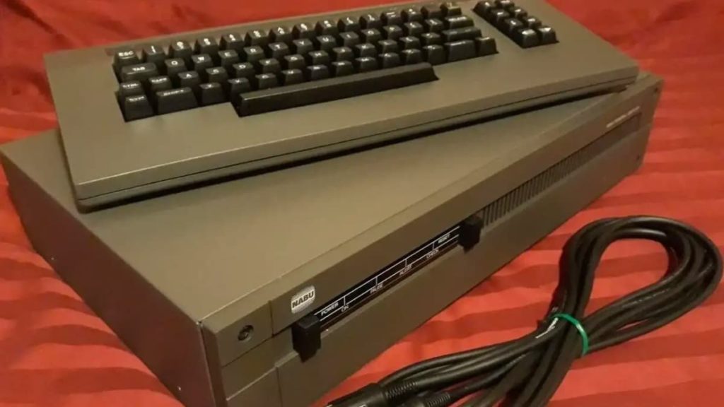 Descobertos 2.000 computadores escondidos há 20 anos num celeiro
