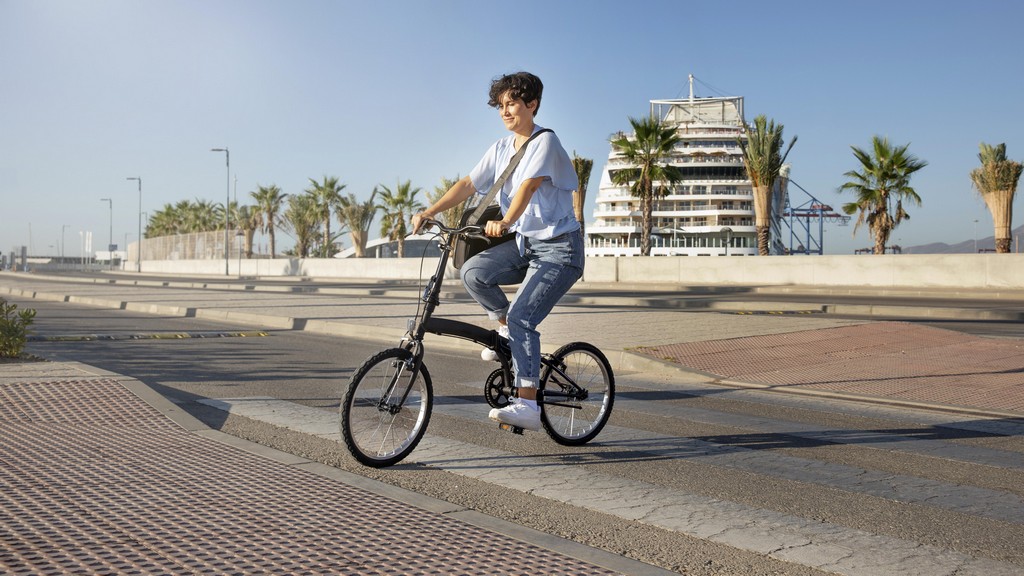 Bicicletas elétricas e adolescentes: será mesmo uma combinação perigosa?
