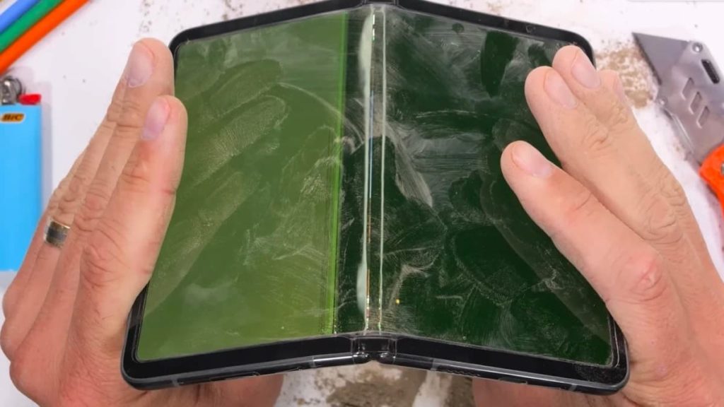 Google utiliza alumínio em vez de aço inoxidável o que deixa o Pixel Fold vulnerável