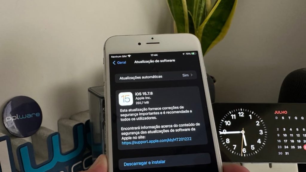 Apple lança o iOS 15.7.8. Atualização chega a iPhones com 7 anos