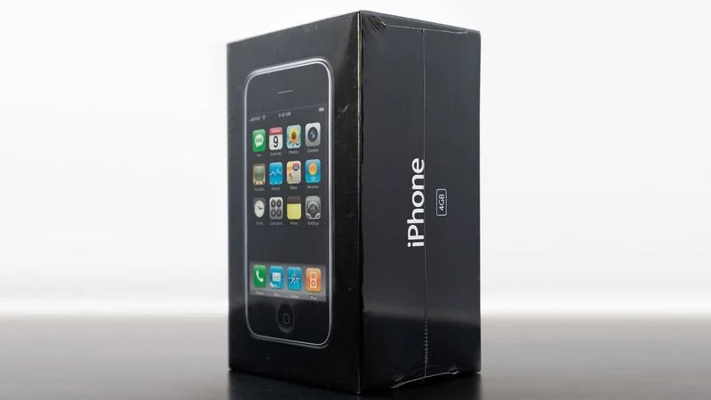 Incrível: iPhone original de 2007 leiloado por mais de 190 mil dólares