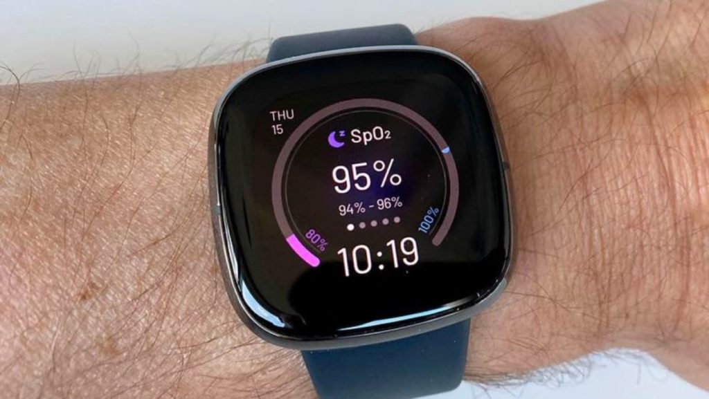 Parkinson: smartwatches poderão ajudar a identificar sintomas da doença