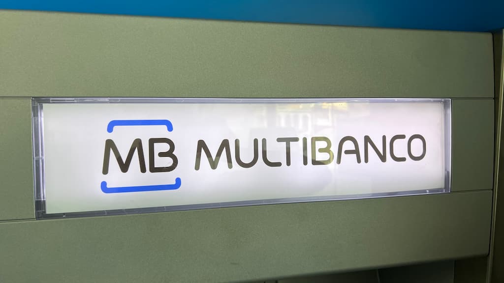 Sabe que pode levantar dinheiro sem cartão numa caixa Multibanco?