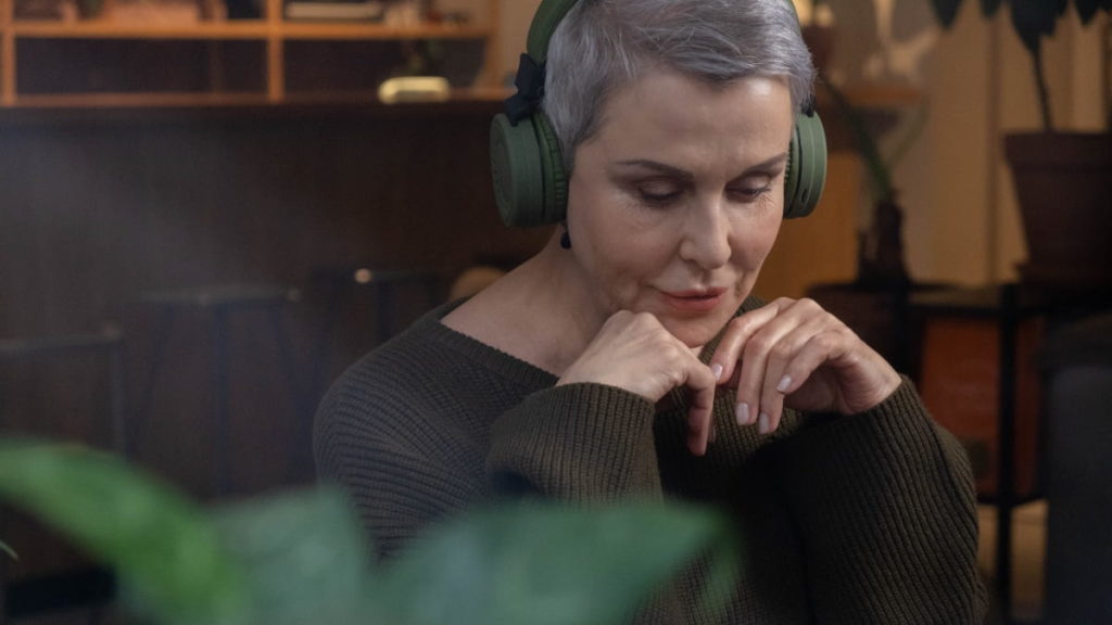 Estudo afirma: ouvir música enquanto trabalha pode melhorar as capacidades cognitivas