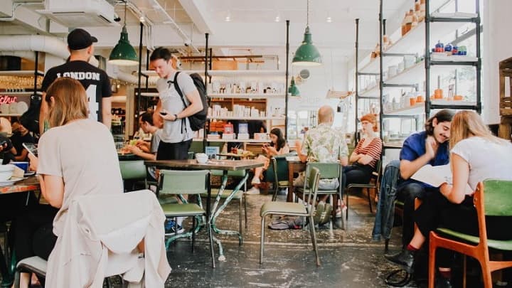 Já existem robôs com cancelamento de ruído para “silenciar” conversas no café