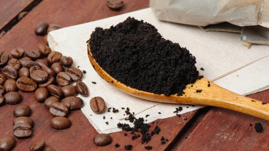 Cientistas descobriram como tornar o betão 30% mais forte com borras de café