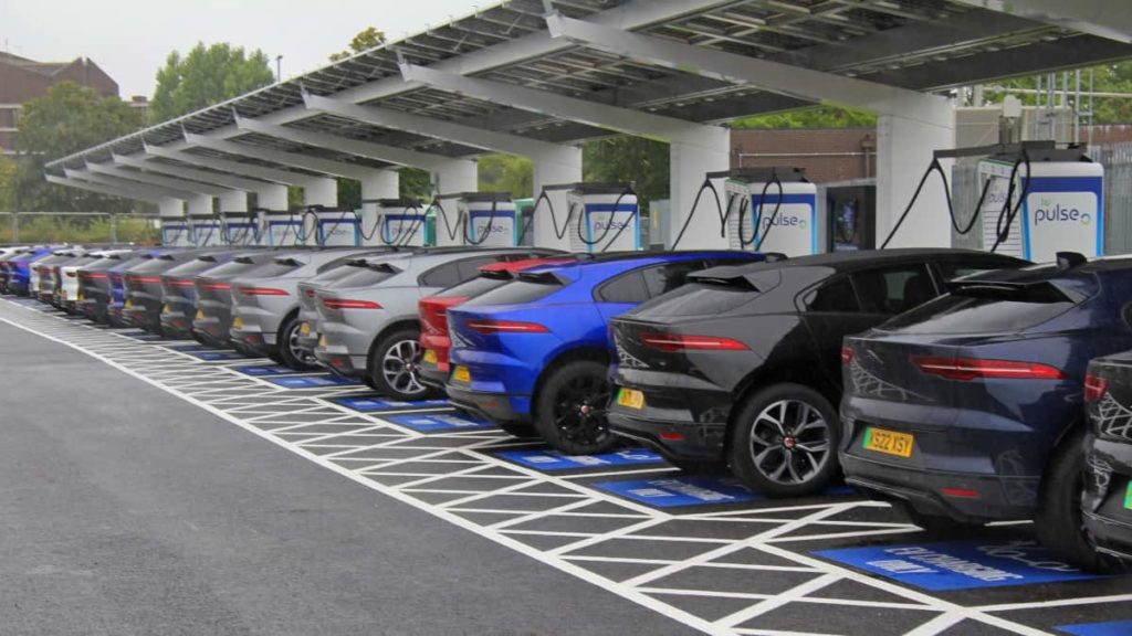 Carros elétricos já consomem mais eletricidade do que os comboios