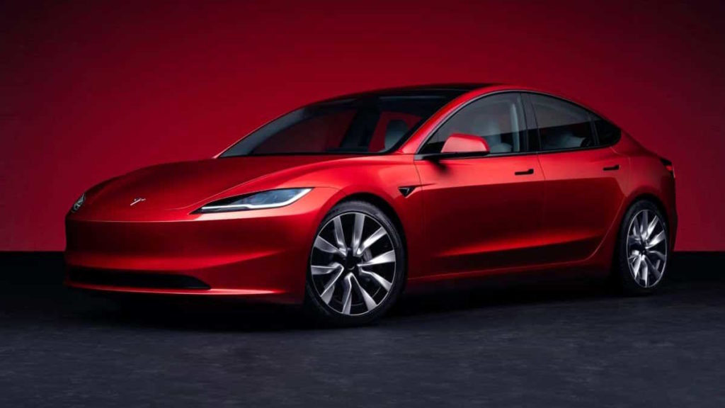 Atualização do Tesla Model 3 Performance já foi apanhada a circular nas ruas