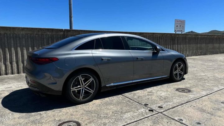 Ensaio Mercedes-Benz EQE 350+ Limousine