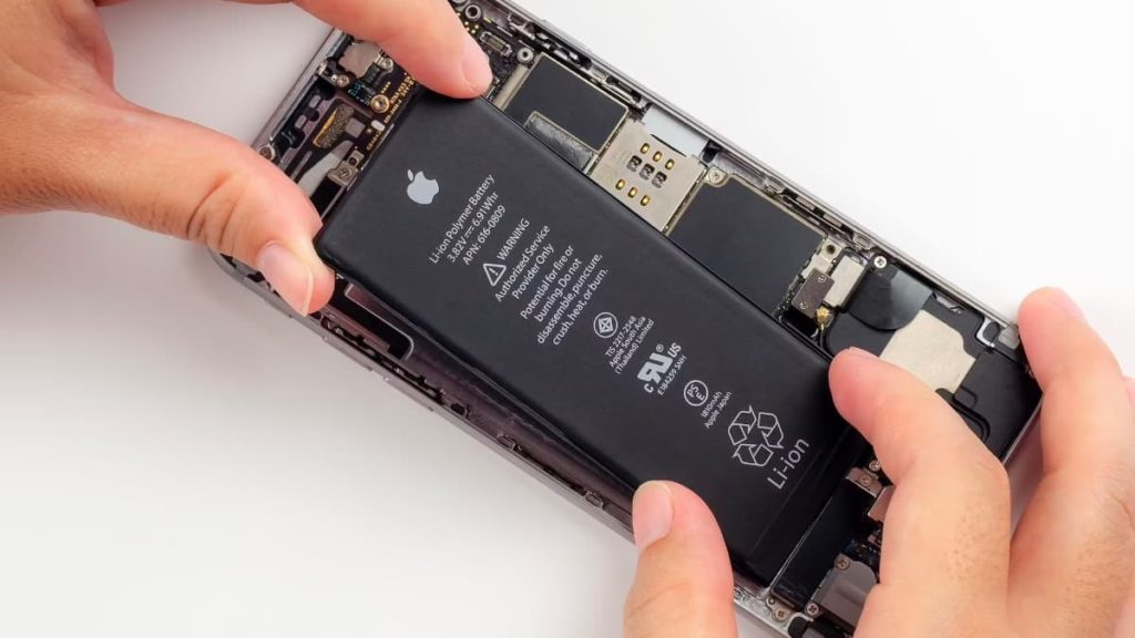 Apple quer baterias próprias e com melhor desempenho do que as dos seus concorrentes