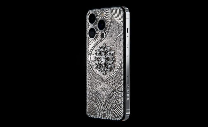 Imagem iPhone 15 Pro Max cravejado de diamantes