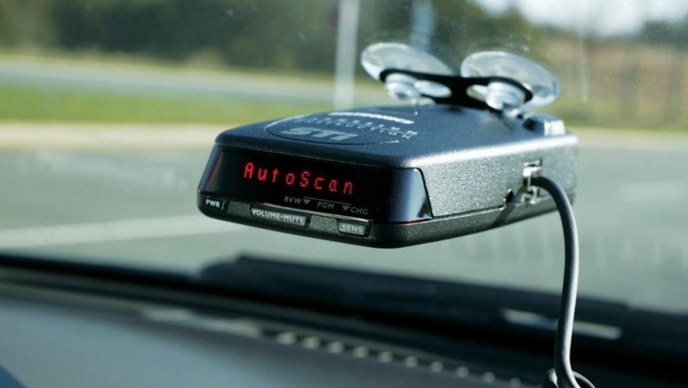 GNR apreende dois detetores de radar instalados em carros