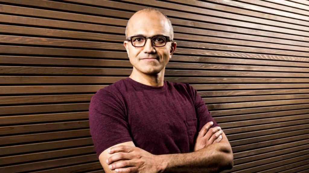 Mudança não está fechada: CEO da Microsoft diz que Altman ainda pode regressar à OpenAI