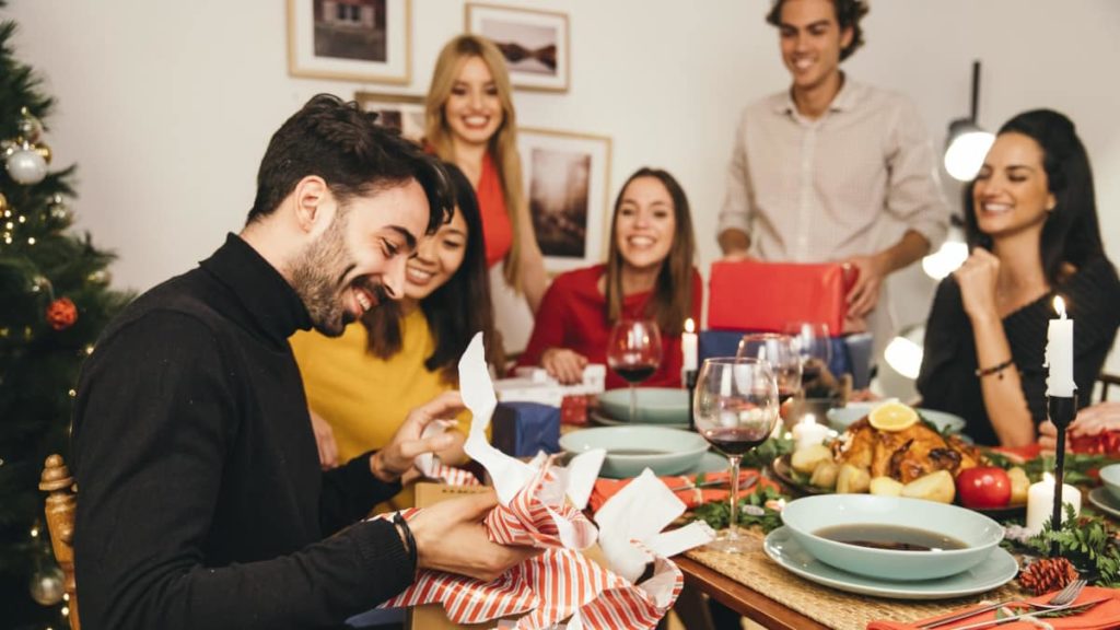 Os jantares de Natal já começaram? Conheça estes websites para o sorteio do amigo secreto