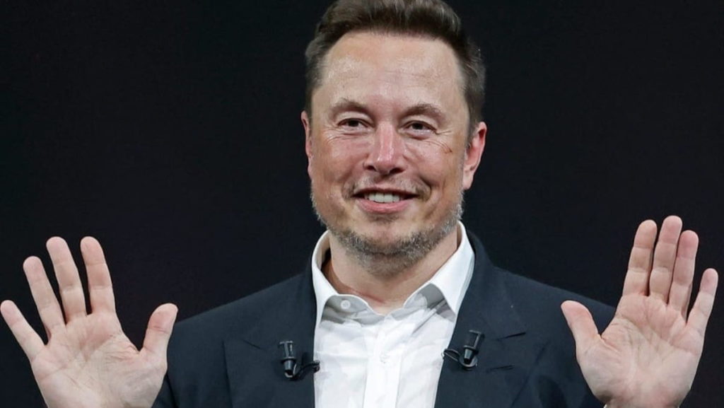 Elon Musk acredita que a Tesla poderá valer dez vezes mais do que a Microsoft e a Apple