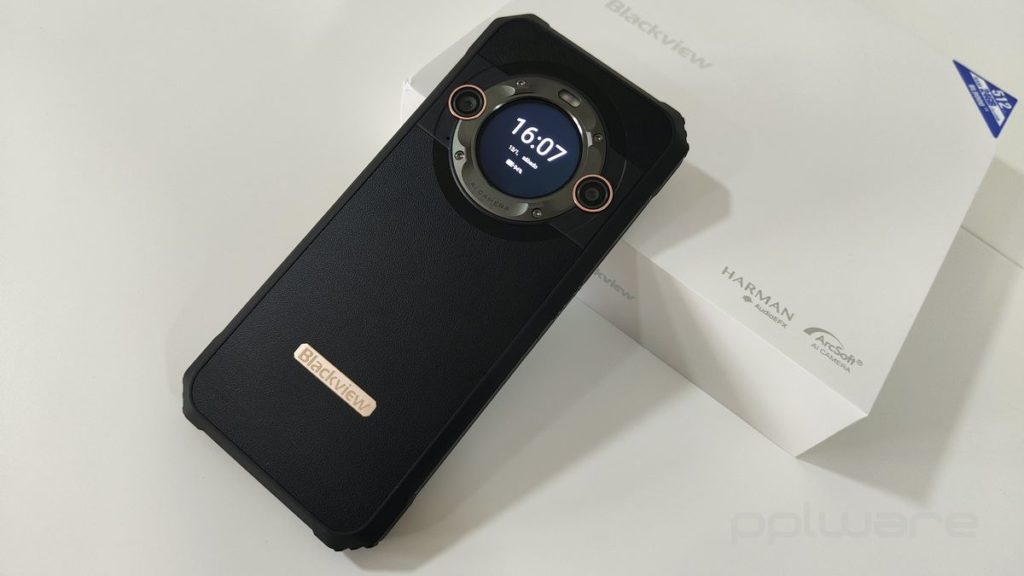 Blackview lança novos smartphones robustos BL9000 e BL8000