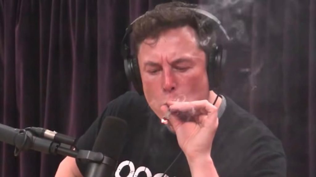 Executivos da Tesla e SpaceX preocupados com o consumo de drogas de Elon Musk