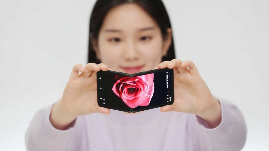 Samsung continua a aposta nos ecrãs dobráveis e mostrou novos protótipos na CES 2024