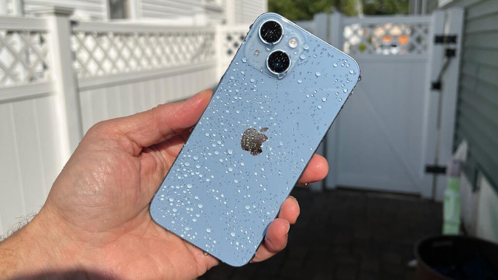 Não use arroz para secar o iPhone! Apple explica o mal que isso pode fazer ao smartphone