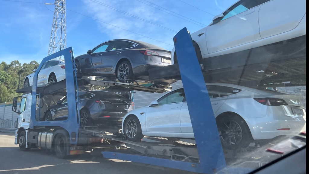 Imposto sobre Veículos (ISV) de carros importados é ilegal
