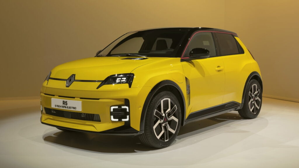 Renault junta-se ao AS Monaco na Liga dos Campeões e dá destaque ao Renault 5 E-Tech
