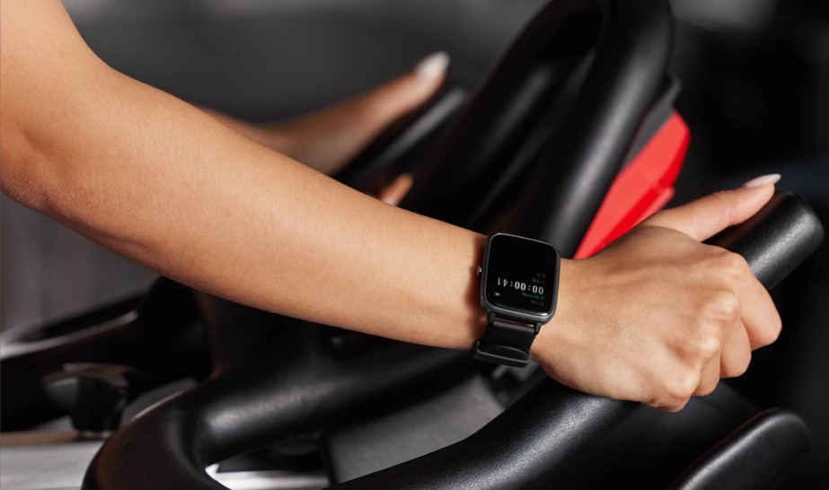 Smartwatch UBIQ GPS está com 15% de desconto. Aproveitem