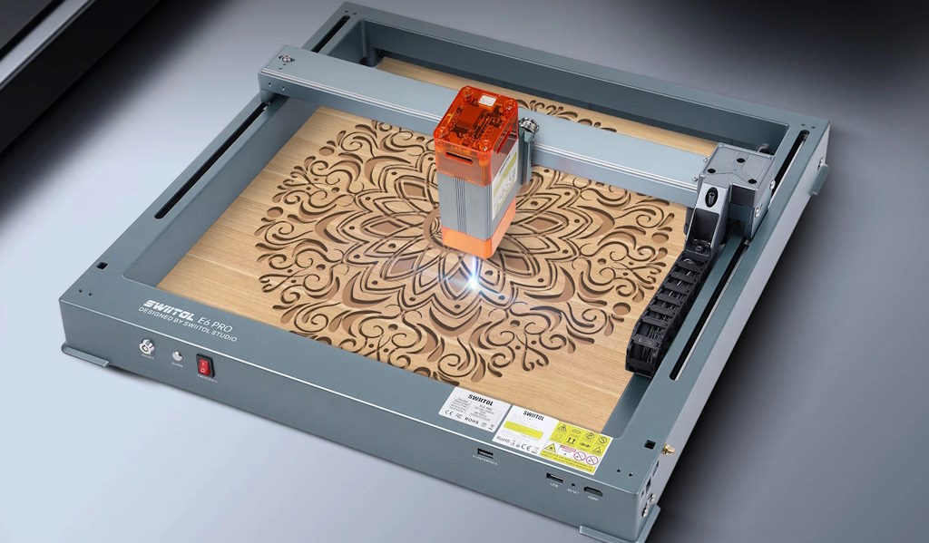 Quer começar na gravação a laser mas não sabe que máquina escolher? Swiitol E6 Pro
