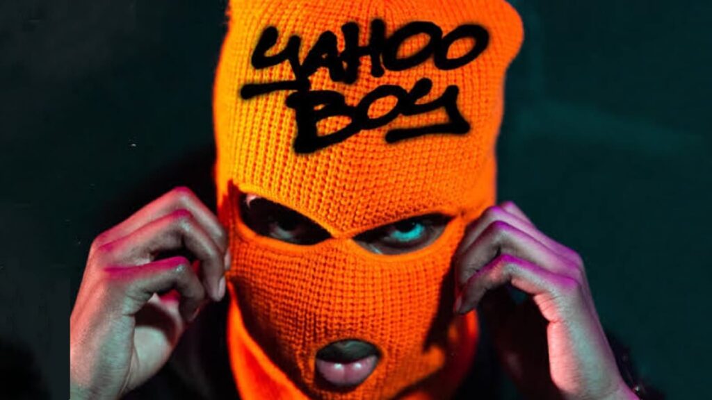 Yahoo Boys: namoram nas aplicações de romance e são enganadas com a “troca o rosto”