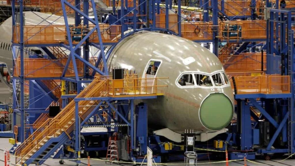 Boeing admite que funcionários falsificaram registos das inspeções do 787 Dreamliner
